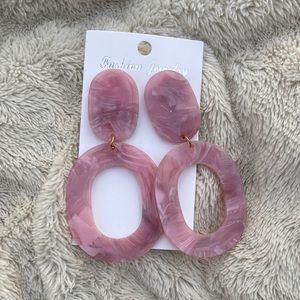 Pearlized Pink Oval Dangle Earrings